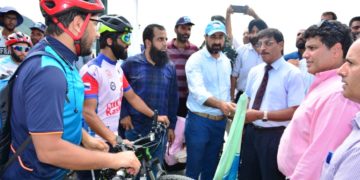 سیاحوں کی بڑھتی ہوئی تعداد کے پیش نظر انتظامیہ ہوم سٹے اقدام کے ذریعے کمروں کی دستیابی کر رہی ہے ۔ چیف سیکرٹری