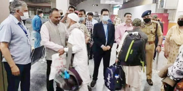 جموں و کشمیر کے 145حجاج کرام کی پہلی پرواز ہفتہ کی صبح سعودی عرب سے سرینگر پہنچی