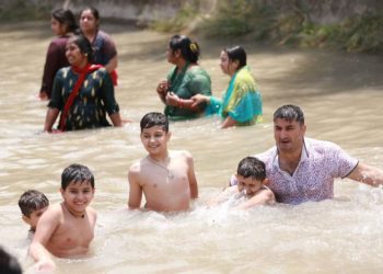 دوران شب ہلکی سے تیز بارشیں ہونے کے بعد کشمیرمیںموسم سہانا