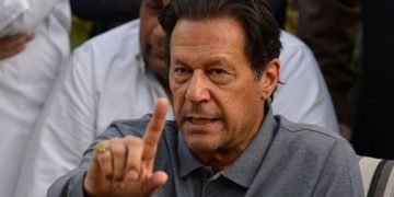 عمران خان نے قومی اثاثوں کی فروخت کیلئے شہباز حکومت کی مذمت کی