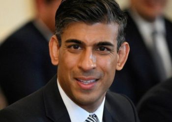 ہند نژاد سابق وزیر رشی سنک برطانیہ کے اگلے وزیر اعظم بن سکتے ہیں!