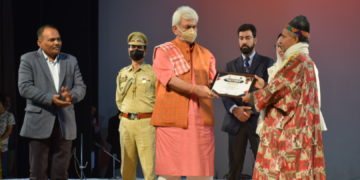 لیفٹیننٹ گورنر نے روایت ، ثقافت اور ورثے کو منانے والے تین ہفتے طویل ثقافتی میلے” جشن کشمیر“ کا کیاافتتا ح