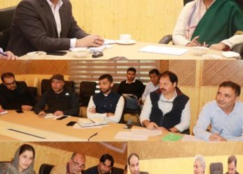 سیکرٹری صحت و طبی تعلیم نے ڈینگوکی صورتحال اور روکتھام کے اَقدامات کا جائزہ لیا