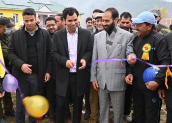 سنجیو ورما نے رام بن میں پنچائت میترا ۔ اے اور بلوت کا دورہ کیا