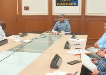 اَتل ڈولو نے جموں و کشمیر میں’ وَن ڈسٹرکٹ وَن پروڈکٹ‘کی عمل آوری کی تیاریوں کا لیاجائزہ