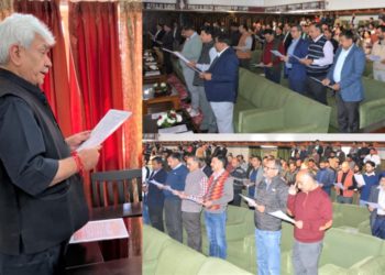 ایل جی منوج سنہا نے یوم آئین کی تقریبات کا افتتاح کیا