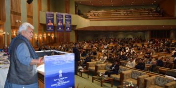 لیفٹنٹ گورنر نے سرینگر میں ’ کشمیر ایکسپو ۔ اسٹارٹ اپ فار لائیولی ہُڈ ‘ سے کیا خطاب