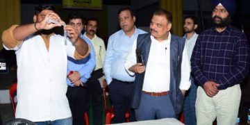 آلوک کمار نے بیک ٹو ولیج پروگرام کے ایک حصے کے طور پر بگلا جکھ پنچائت کا کیا دورہ