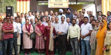 آلوک کمار نے بیک ٹو ولیج 4 کے تحت پنچائت بگلا جکھ میں دو روزہ دورہ کیا ختم