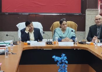 سکاسٹ جموں اور کے وِی آئی بی کا جموںوکشمیر کے بےروزگار نوجوانوںمیں ایگری اَنٹرپرائزز کے قیام پر تبادلہ خیال