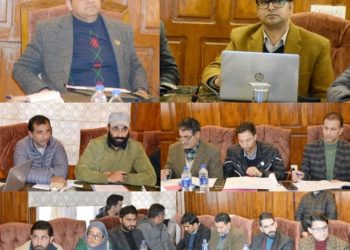 سوربھ بھگت نے بانڈی پورہ میں پی ایم کُسم اور روف ٹاپ سولر سکیموں کے بارے میں بیداری پروگرام میں شرکت کی