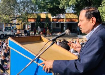 مشیر راجیو رائے بھٹناگر نے ہیر ا نگر کٹھوعہ میں ” مائی ٹاﺅن مائی پرائیڈ“ پروگرام میں لیاحصہ