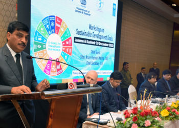 چیف سیکرٹری نے آئی اے ایس او ڈبلیو اے میگزین ” اُڑان“ کا تیسرا ایڈیشن کیاجاری