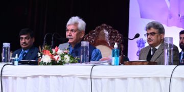  جموں وکشمیر کامیابی کی نئی بلندیوں کو چھونے کیلئے آگے بڑھنے کےلئے پرعزم /لیفٹیننٹ گورنر