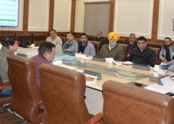 مشیر بٹھناگر نے جے جے ایم کے تحت کاموں کی پیش رفت کا لیا جائیزہ