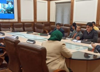 پیٹرولیم سے ماخوذ اسپرے تیل کی فراہمی ، دستیابی کو یقینی بنائیں / اتل ڈولو