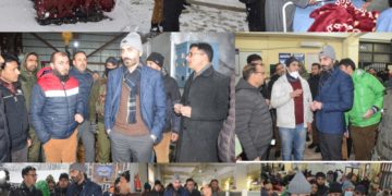 ڈی سی اننت ناگ نے سنو کلیئر نس اور صحت سہولیات اَقدامات کا لیاجائزہ