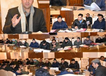 ڈی سی کولگام نے ڈی کے مارگ اور منز گام بلاکوں میں اے بی ڈی پی کی عمل آوری کا لیاجائزہ