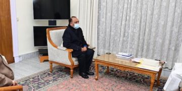 جموںوکشمیر اور لداخ ہائی کورٹ کے سابق چیف جسٹس اورجموںوکشمیر بینک کے ایم ڈی اور سی اِی او کی لیفٹیننٹ گورنر سے ملاقات