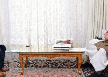 سابق وزیر ، جے اینڈ کے ایکس سروسز لیگ کے وفد نے لیفٹنٹ گورنر سے ملاقات کی