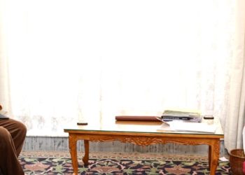 میئر جے ایم سی ، سابق نائب وزراءاعلیٰ اور جی او سی 16کور نے لیفٹیننٹ گورنر سے ملاقات کی