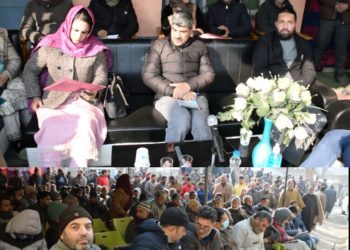 اے ڈی سی بڈگام کی زیر صدارت چاڈورہ کے پنچایت حلقہ پانزن میں ہوا عوامی دربار منعقد