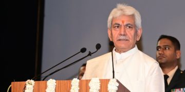 پردھان منتری فصل بیمہ یوجنا جموںوکشمیر کے تمام  20 اَضلاع کے کسانوں تک بڑھا دی گئی/ لیفٹیننٹ گورنر