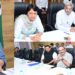 لیفٹیننٹ گورنر نے سینئر ملازمین کے ساتھ جل جیون مشن اور ایس بی ایم جی کی عمل آوری کا جائزہ لیا