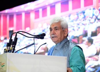 دفعہ 370 اور ملی ٹنسی کی وجہ سے جموں کشمیر کو کافی نقصان اٹھانا پڑا / منوج سنہا