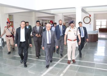 مرکزی داخلہ سکریٹری نے پولیس ہیڈ کواٹر کا کیادورہ اعلیٰ سطحی میٹنگ میں سیکورٹی صورتحال کا لیا جائزہ