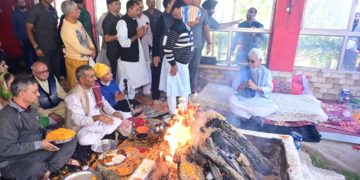 لیفٹیننٹ گورنر نے زیشاماتا جینتی کے موقعہ پر مہایا گیامیں شرکت کی