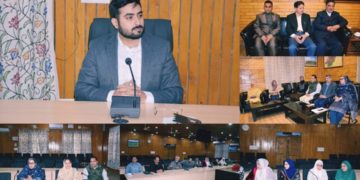 ڈی سی بڈگام نے کی ضلع کے ڈی ڈی سی اور بی ڈی سی کے ساتھ تعارفی میٹنگ