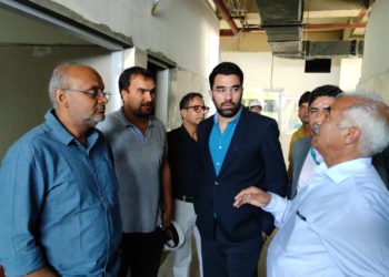 سی اِی او اِی آر اے اور ڈبلیو بی ٹیم نے برزلہ میں 120 بستروں والے سپیشلائزڈبون اینڈ جوائنٹس ہسپتال کے کام کا معائینہ کیا