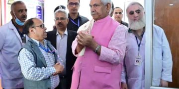 منوج سنہا نے ننون بیس کیمپ پر یاتریوں کےلئے کئے گئے انتظامات کا جائزہ لیا