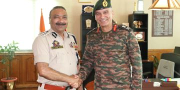 پولیس سربراہ اور کور کمانڈر نے سیکورٹی صورتحال کا جائزہ لیا