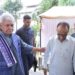 منوج سنہا تعزیت پرسی کے لئے ڈی ایس پی ہمایوں بٹ کی رہائش گا پر پہنچے