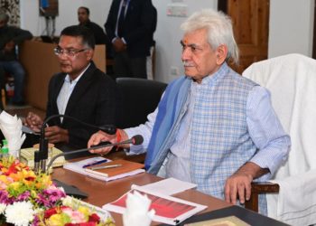 لیفٹیننٹ گورنر نے اننت ناگ میں 290 کروڑ روپے کے مختلف ترقیاتی پروجیکٹوں کا سنگ بنیاد رکھا