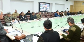 ایل جی ملاقات : لیفٹنٹ گورنر نے حکام کو شہریوں کی شکایات اور خدشات پر موثر اور تیز رفتار کارروائی کی ہدایت دی