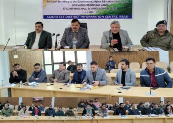 آلوک کمار نے ریاسی میں عوامی شکایات کے ازالے کے بڑے کیمپ کی صدارت کی