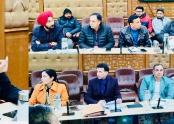 کمشنر سیکرٹری سیاحت نے گولف کورسز ، ٹی ڈی اے کا جائیزہ لینے کیلئے میٹنگ طلب کی