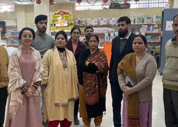 سیکرٹری اِمداد باہمی نے سپر بازار جموں کے مختلف دکانوں کا اچانک کیامعائینہ