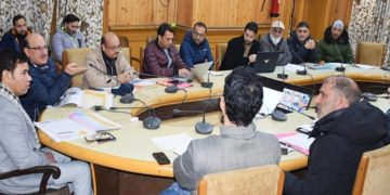 صوبائی کمشنر کشمیر نے کشمیر میں برفباری کے بعد کی صورتحال کا لیاجائزہ