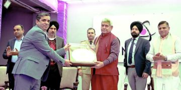 بیرونی سرمایہ کےلئے جموں کشمیر میں کافی گنجائش ، جس سے روزگار کے مواقعے بڑھیں گے ۔ ایل جی