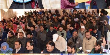 وکرم جیت سنگھ نے پلوامہ میں عوامی دربار کی صدارت کی