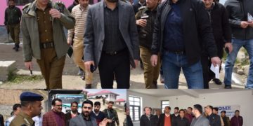 ڈسٹرکٹ الیکشن آفیسر بڈگام نے بیروہ اور بڈگام کلیکشن اور ڈسٹری بیوشن سینٹروں پر اِنتظامات کا جائزہ لیا