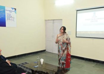لیفٹنٹ گورنر نے جموں میں وی وائی او ایم چائلڈ ڈیولپمنٹ سنٹر کا دورہ کیا