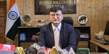 بارہمولہ پارلیمانی حلقہ کےلئے کاغذاتِ نامزدگی داخل کرنےکا عمل شروع
