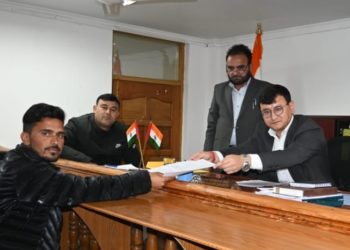 بارہمولہ پارلیمانی حلقہ کیلئے دو مزید اُمید واروں نے کاغذاتِ نامزدگی داخل کئے