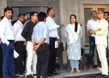 ضلع ترقیاتی کمشنر نے اودھمپور کی لڑکیوں کی والی بال ٹیم کو مُبارک باد دی