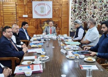 جسٹس تاشی ربستن نے جموںوکشمیر یوٹی میں عدلیہ کے جاری بنیادی ڈھانچے کے منصوبوں کی صورتحال کا جائزہ لیا